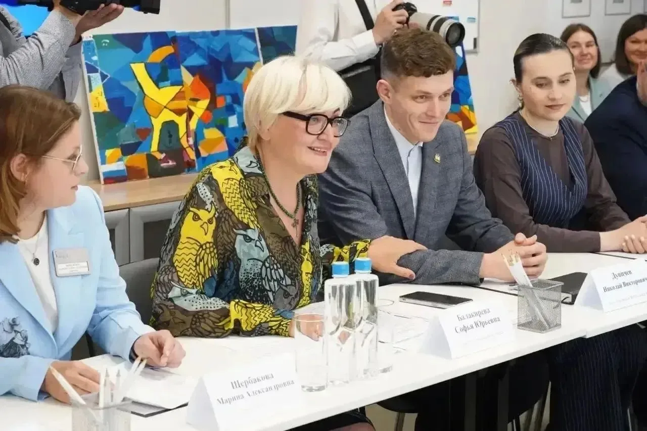 📣📣📣Важное событие в жизни педагогического сообщества!

🎙 Учителя нашей школы - Гончарова Валенти