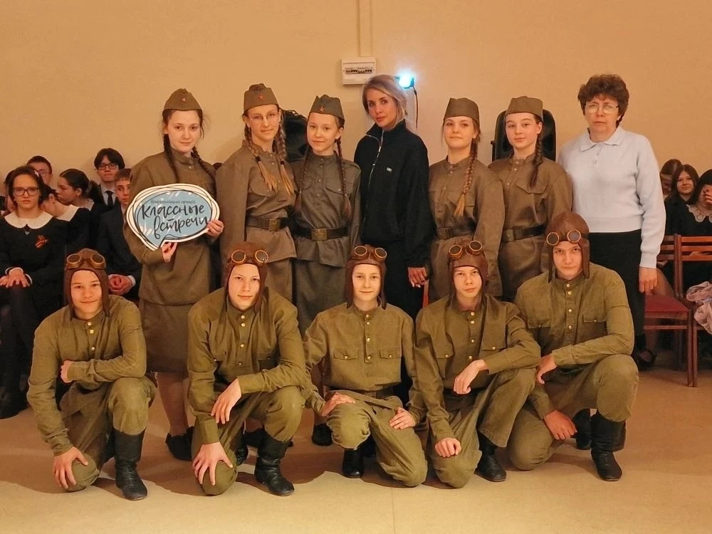 🇷🇺 Сегодня в нашей школе прошла Классная встреча с гвардии лейтенантом, начальником психологической 