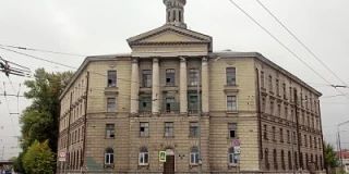 На Хрустальной улице завершился снос двух «сталинок» ради IT-парка