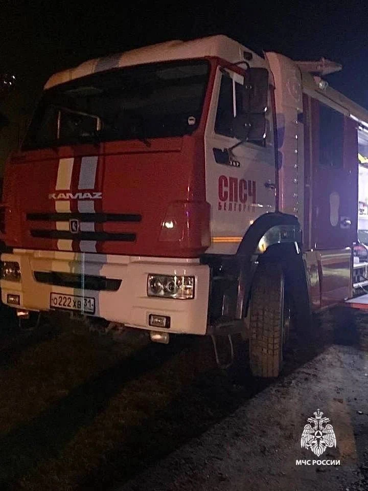 🧑‍🚒 63-летнего мужчину пожарные спасли из огня в Ивнянском округе