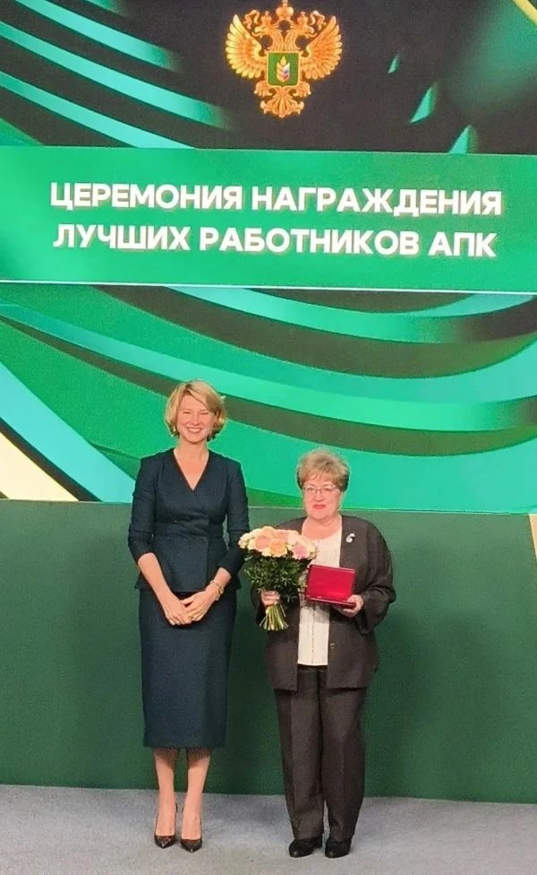 Ветеринарный врач Кромской межрайонной ветеринарной лаборатории Людмила Ануфриева удост...