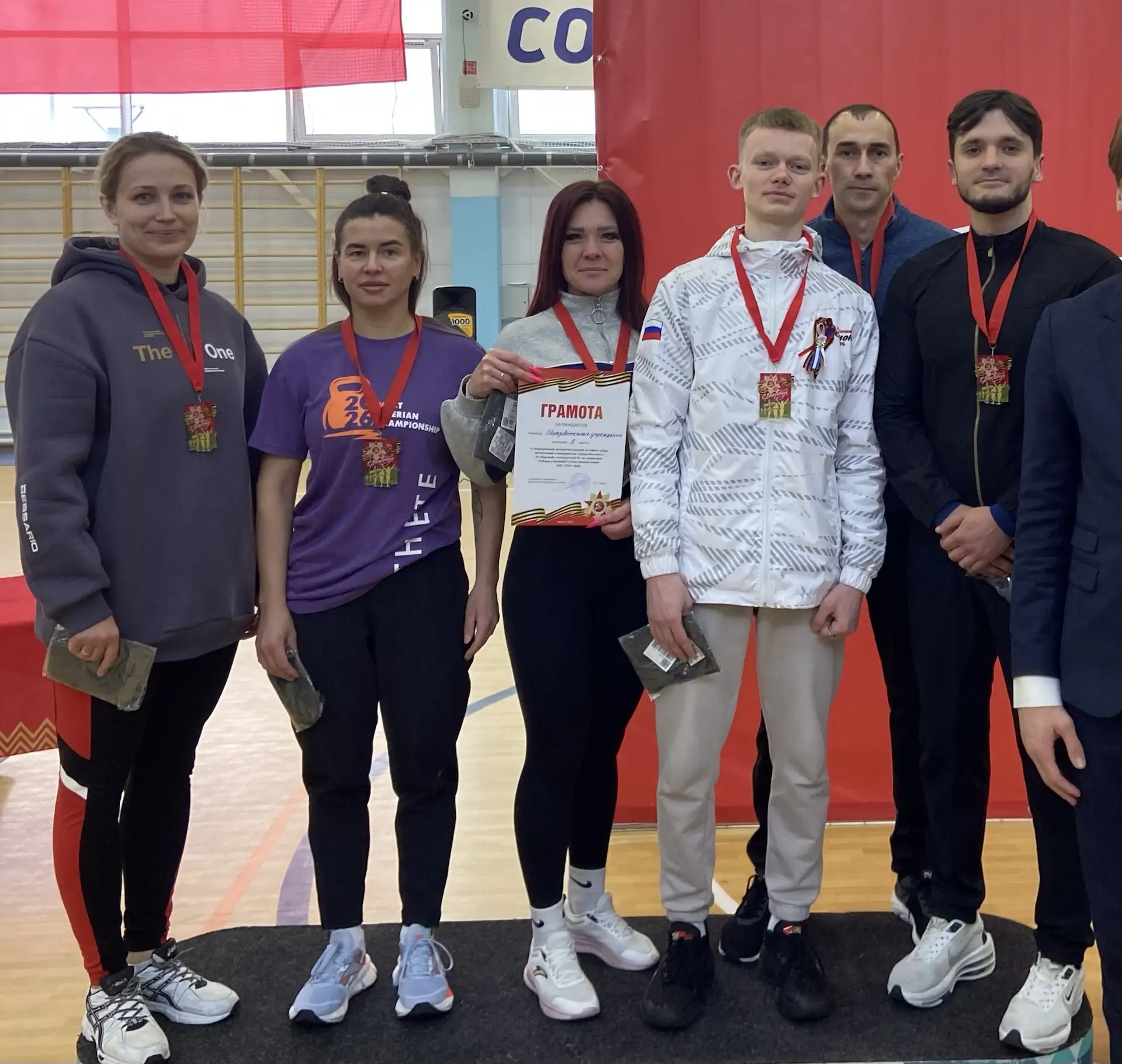 9 мая. Победы во имя! Лидеры - дети! Учителя/Родители - серебро! Городская эстафета: