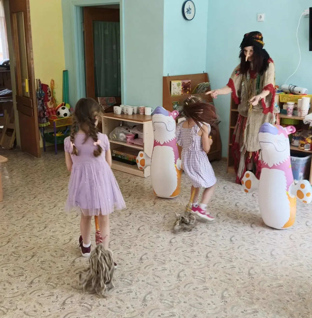 🎉🎉🎉
А вы знали, что у Бабы Яги тоже есть свой день рождения? 
Этот необычный и весёлый праздник о
