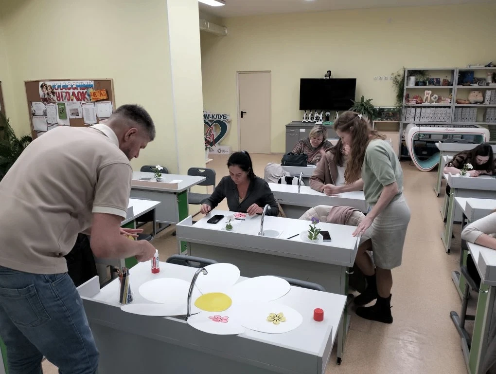 🌷В 6«А» классе прошло родительское собрание на тему «Семья и семейные ценности».