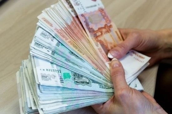 Средняя зарплата в Новосибирской области выросла до 91,5 тысячи рублей