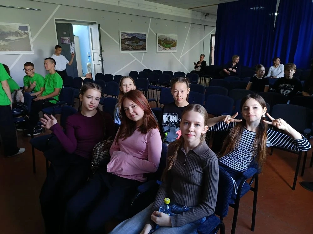 🌿 14 мая наша школа приняла участие в городском конкурсе «Крышки Енота»! Это важная экологическая ак