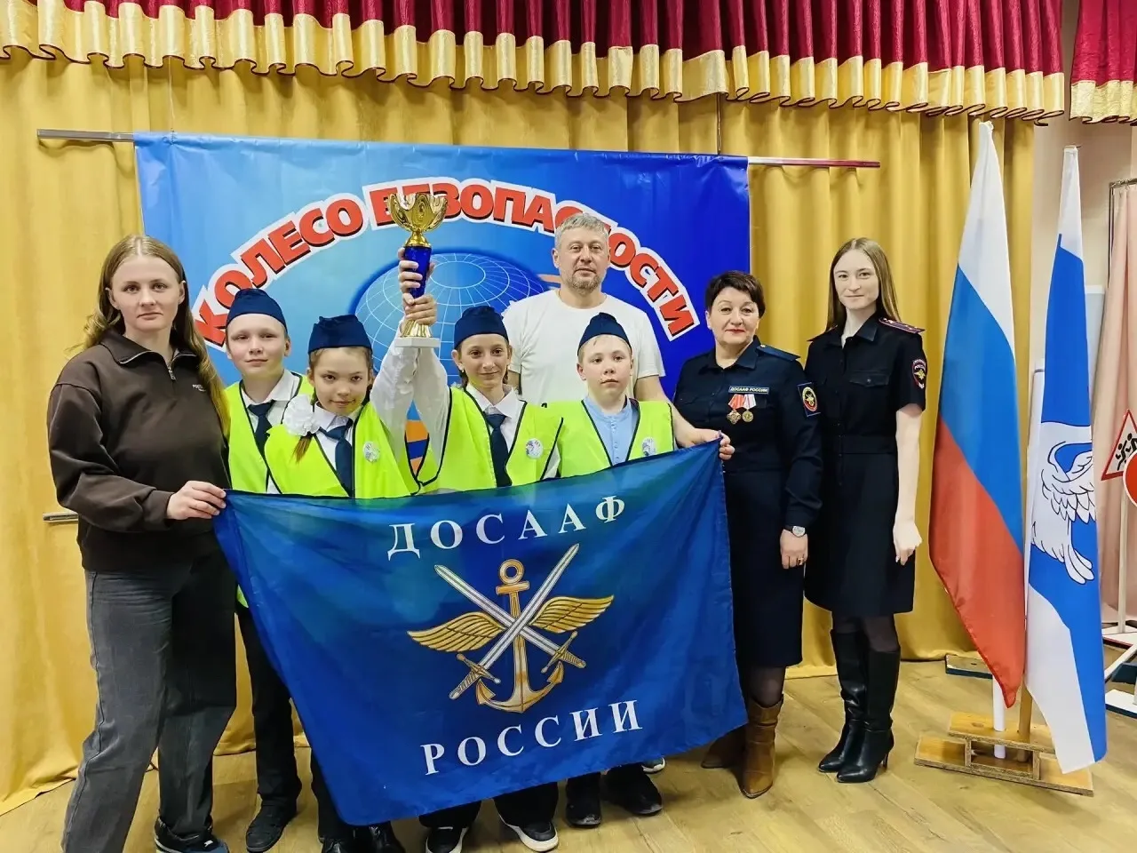 🏆 ПОБЕДА ОТРЯДА ЮИД «ПЕРЕКРЁСТОК» НА КОНКУРСЕ «БЕЗОПАСНОЕ КОЛЕСО‑2026»!
🚦 Отряд  ЮИД «Перекрёсток»