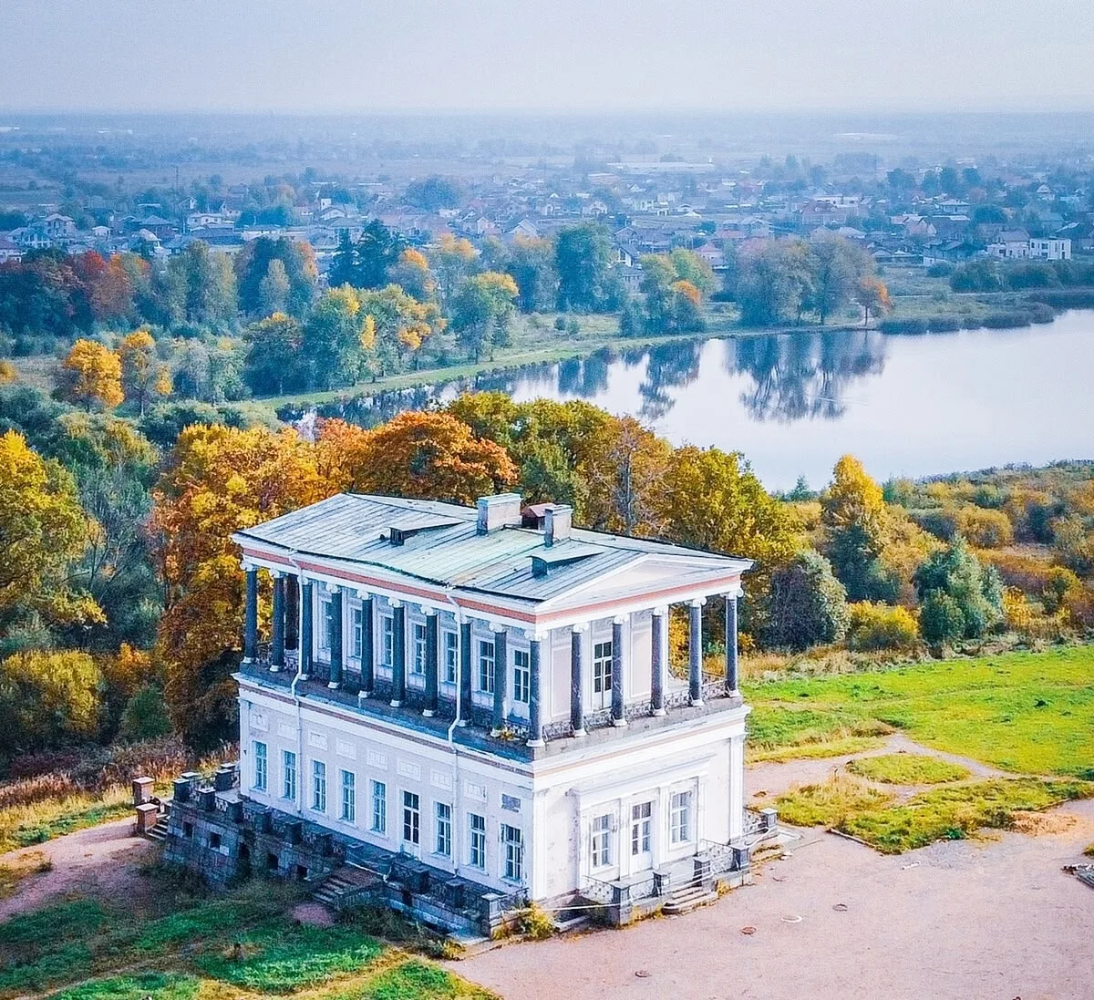 ⭐22 августа (сб.) 11.00 –пешеходная экскурсия «Луговой парк»