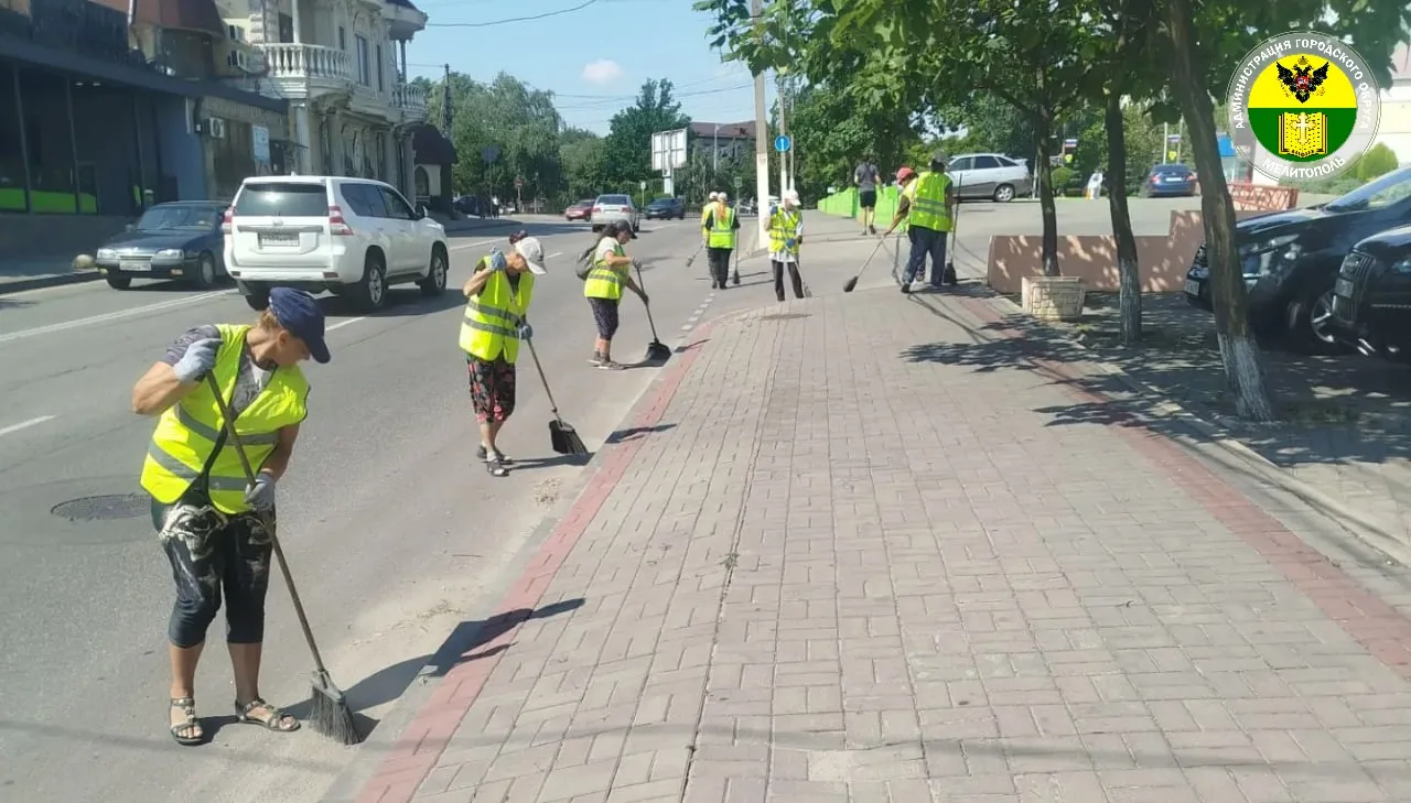 В Мелитополе продолжают наводить порядок на улицах

Сотрудники МКУ «Благоустройство» очистили бордюр