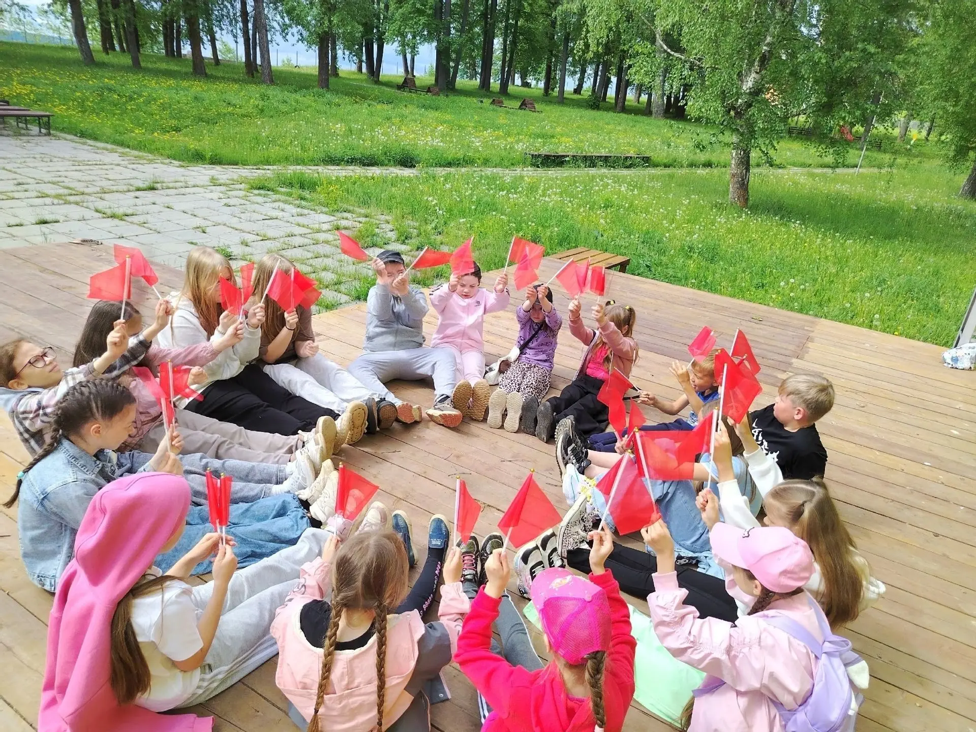☀️В Юсьвинском муниципальном округе дан старт летней кампании по оздоровлению и отдыху ...