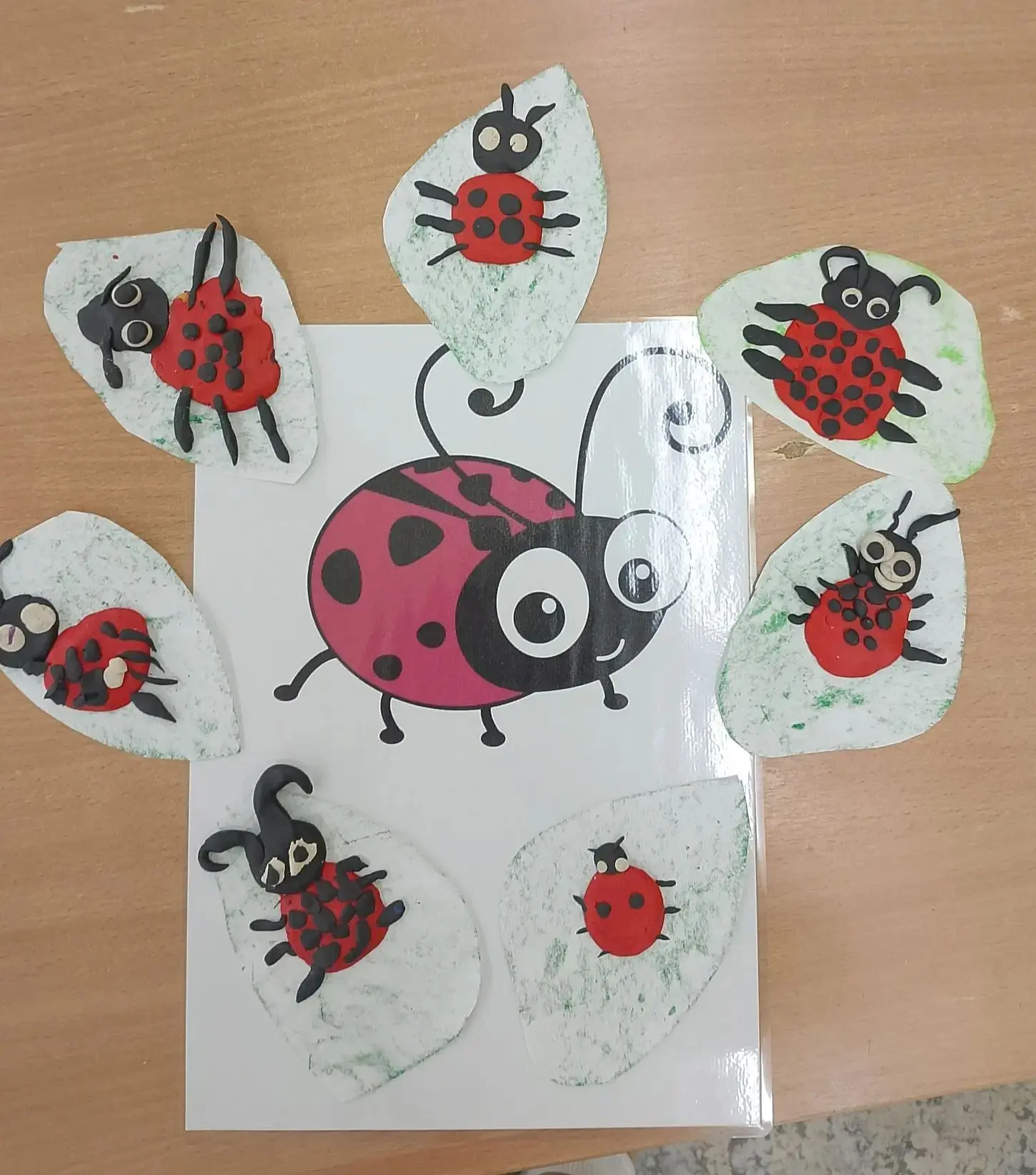 🐞 13 июля — День Божьей коровки! 
Наши малыши — настоящие волшебники.

В старше-подготовительной гр
