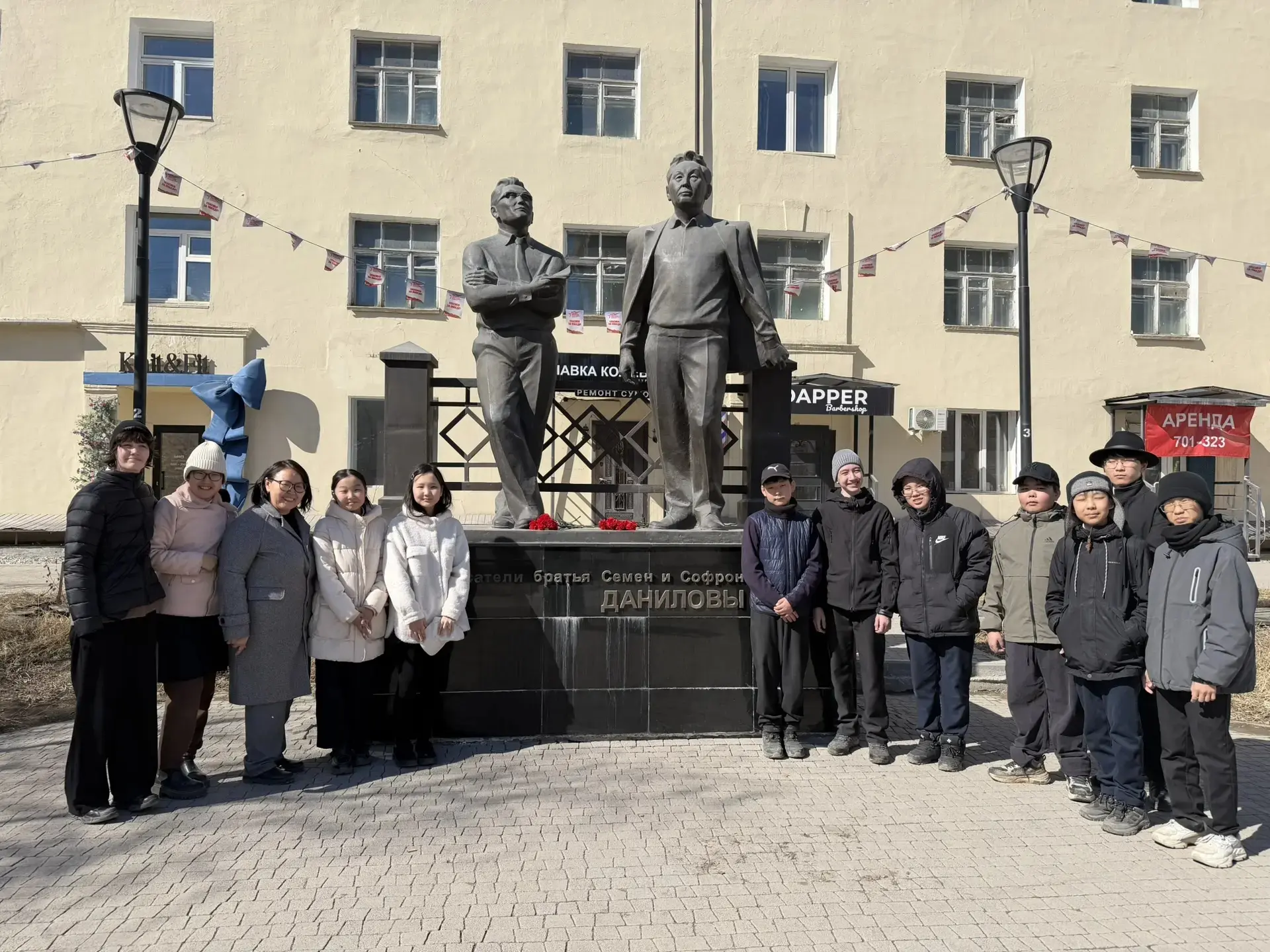 🌷 Ученики 5-6(VI) класса почтили память братьев Даниловых