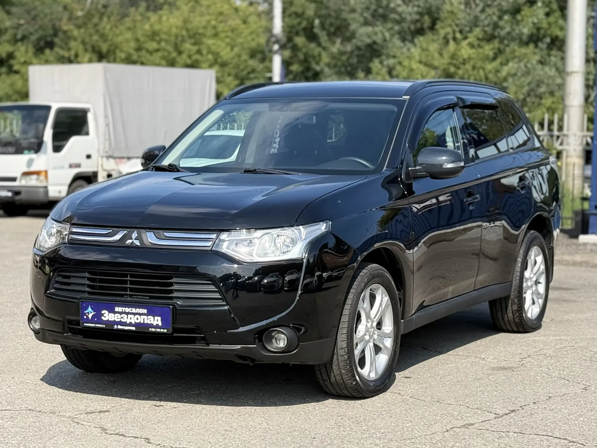 🚘MITSUBISHI OUTLANDER 🚘
