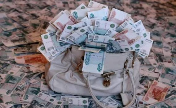 🤑 Россияне «разбогатели» за последние 4 года, — ФНС