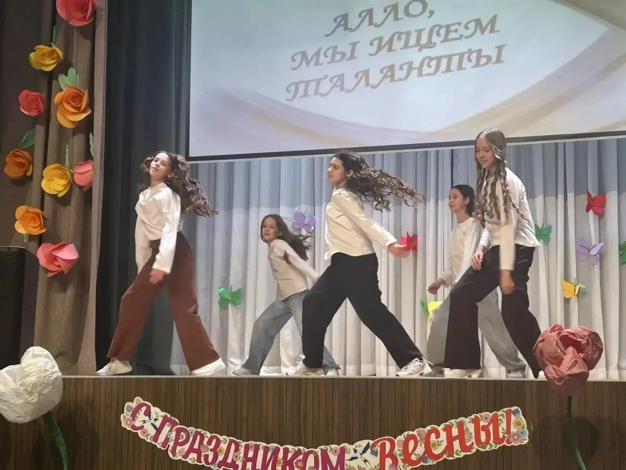 Дорогие ученики, родители и педагоги!  3 и 4 марта наша школа погрузилась в атмосферу творчества и в