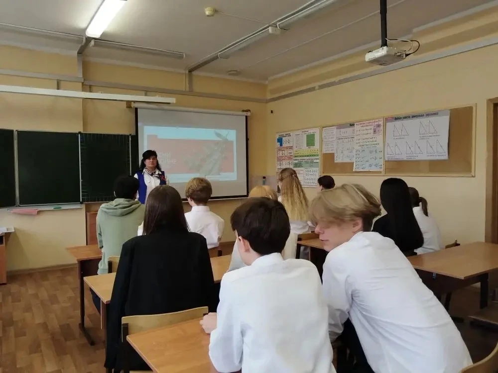 🎖 «Разговоры о важном. Песни о войне»   ❗Сегодня в нашей школе прошли особенные занятия из цикла «Ра