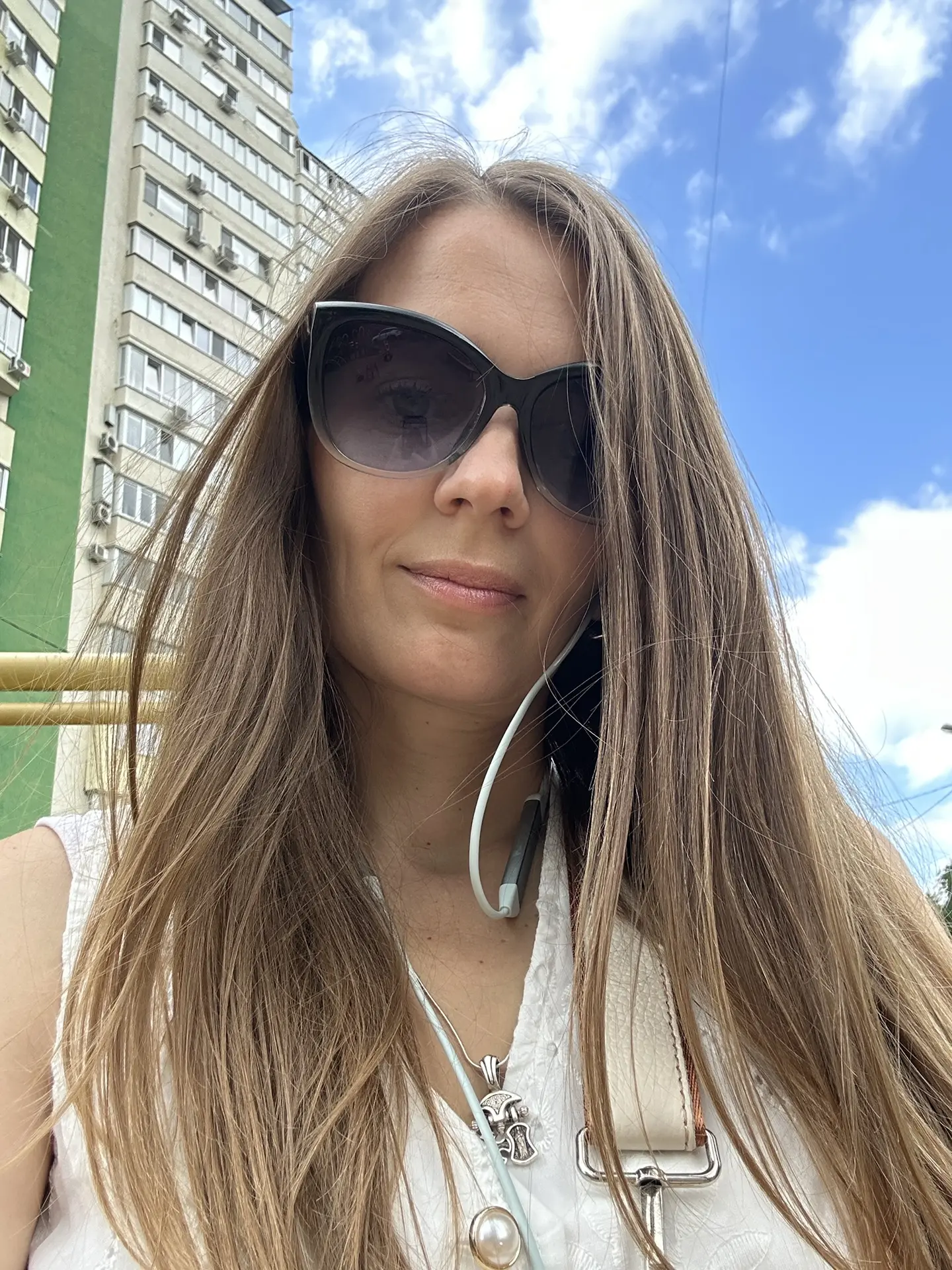 Иду к вам жаловаться😡
Две недели я была в жестком напряге, потому что Ириша пришла после первого ОГ