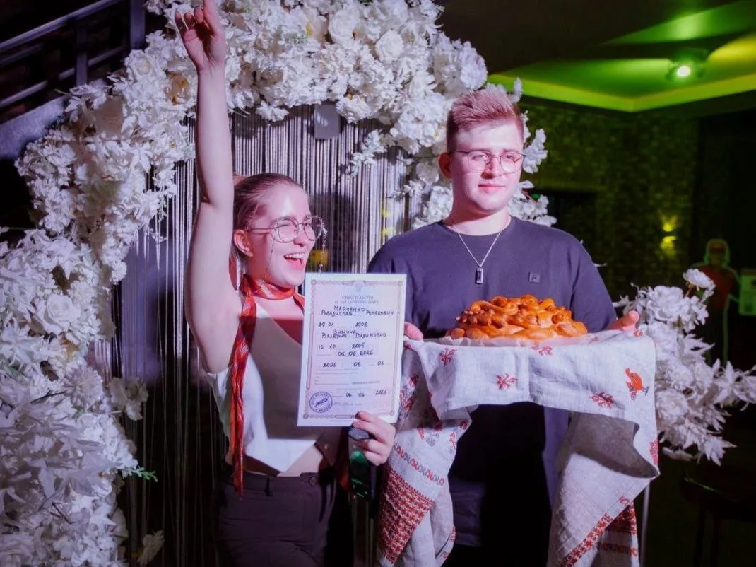 💍Большую городскую свадьбу устроят в Омске в эту субботу (18+).