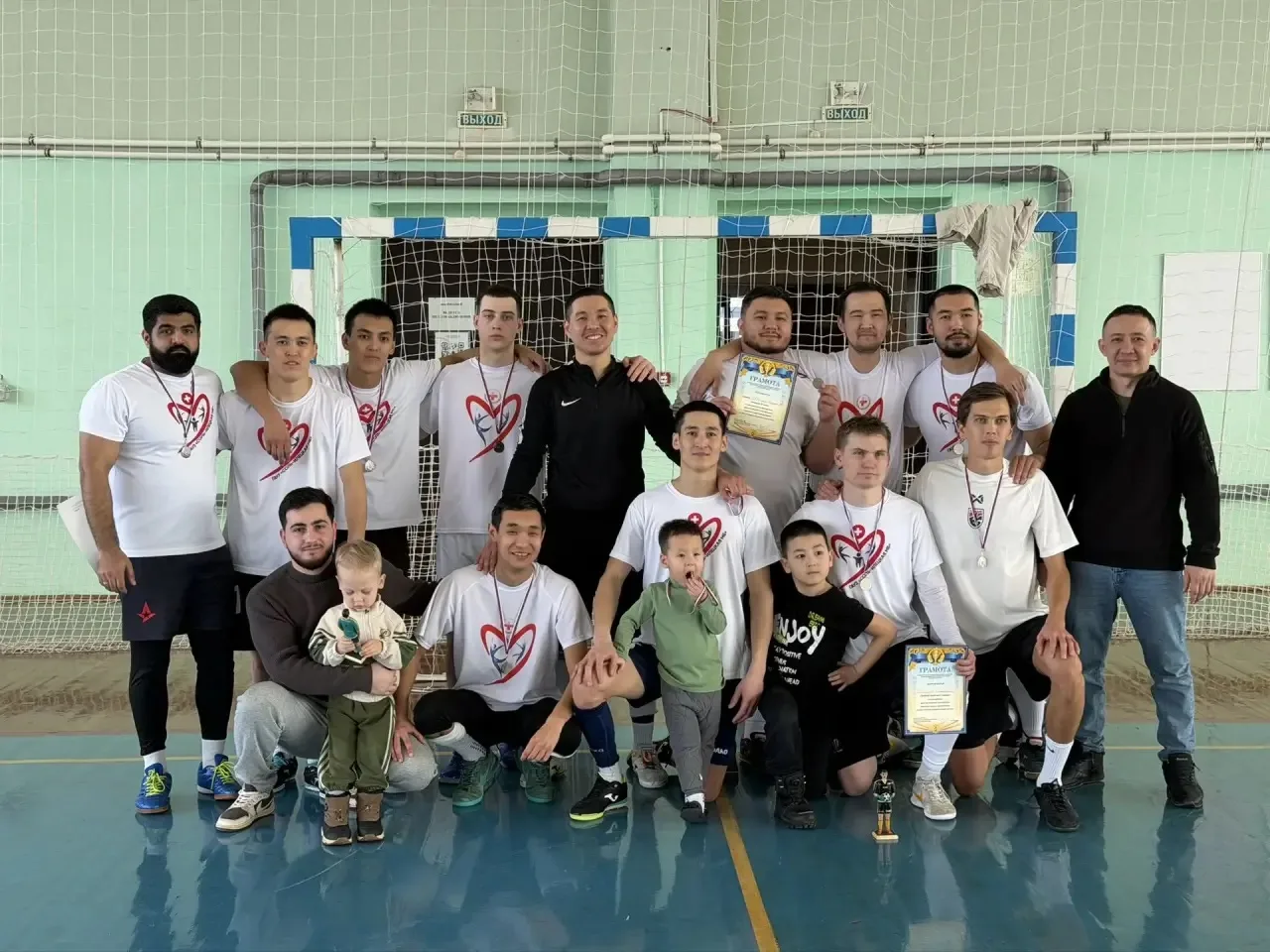 🏆 Серебро наших коллег на турнире по мини-футболу!