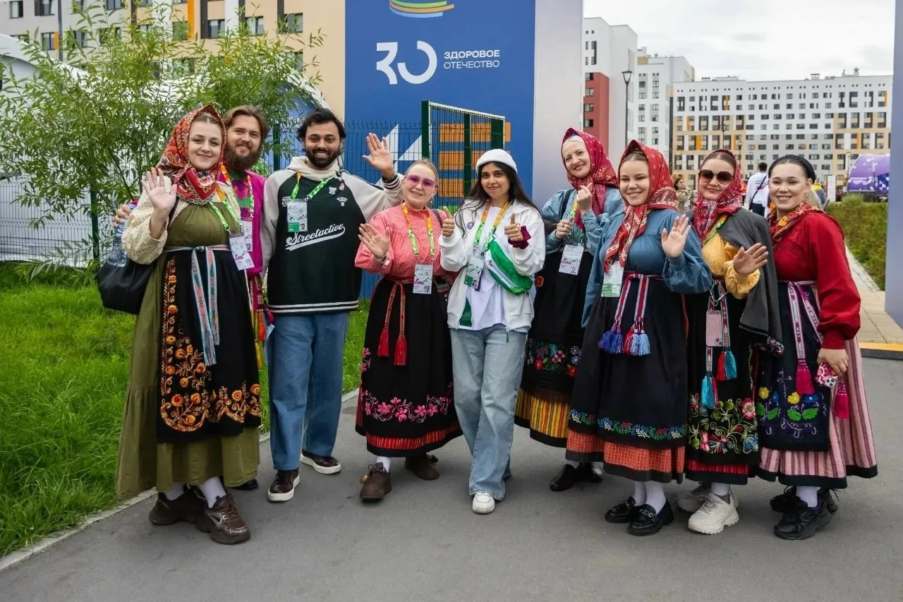 🌍 «Цветень» представляет Курганскую область на Международном фестивале молодёжи