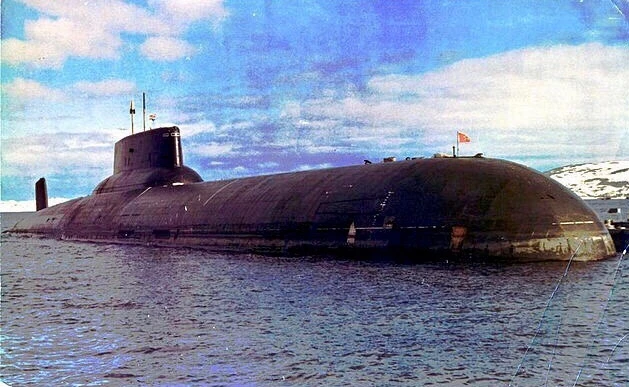 Цветное ретро : ТРПК СН ТК-13 пр.941 в Североморске.Мероприятие «Кумжа»,апрель 1988 года