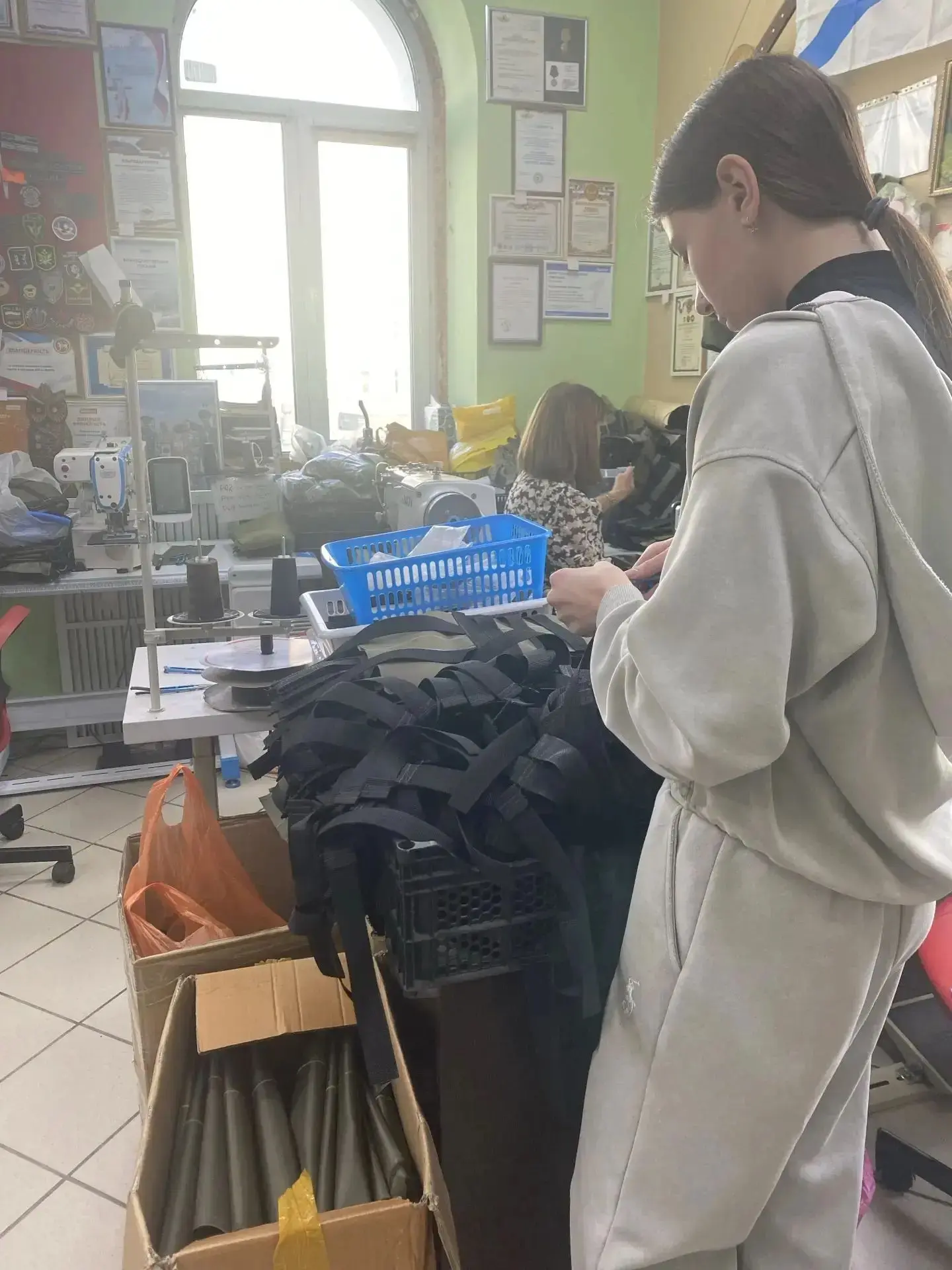 Студенты КИУ на днях снова выручили наш штаб — на этот раз работали со стропой. Дело ма...