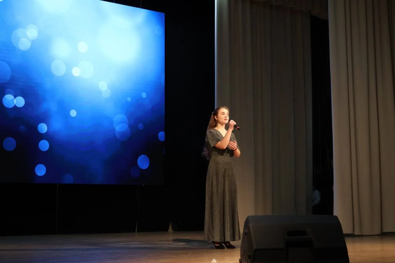 ✨ Созвездие талантов ✨  🌟 В городе состоялся яркий конкурс «Созвездие талантов», который объединил с