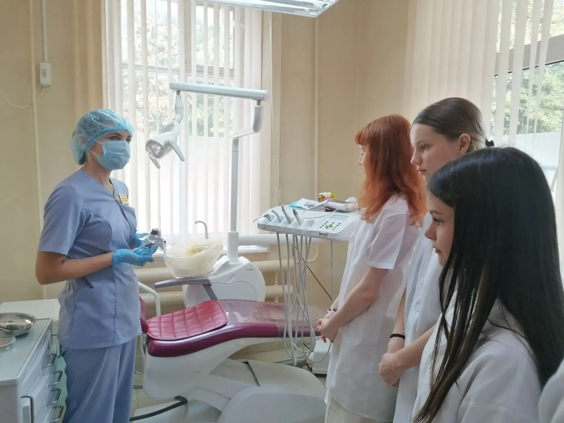 ЮНЫЕ МЕДИКИ СОШ № 2 ПОСЕТИЛИ ПАВЛОВСКУЮ СТОМАТОЛОГИЮ👩‍⚕️🧑‍⚕️🦷