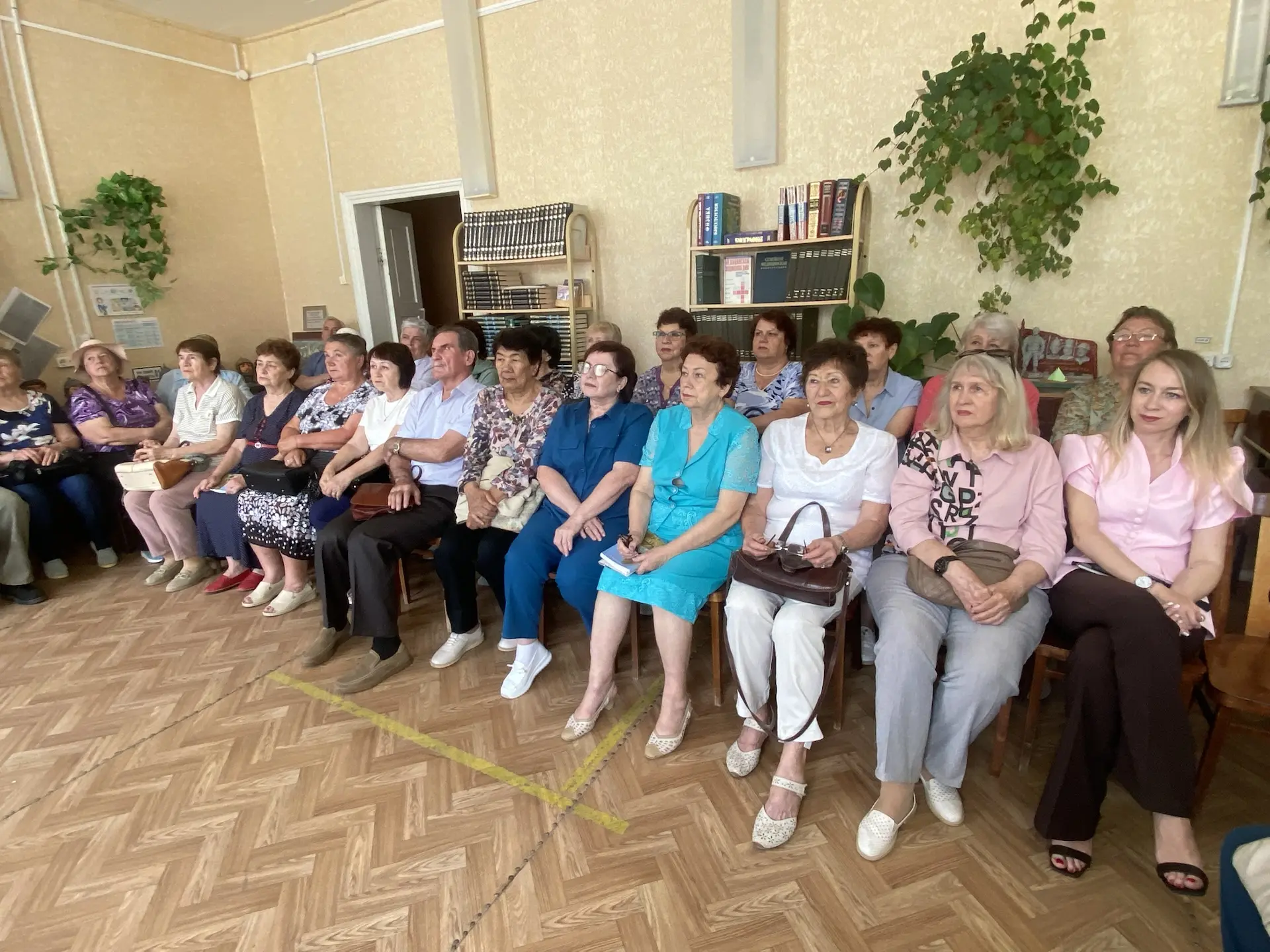 «С любовью и душевным светом» - так называлось мероприятие, посвященное памяти В. И. Паршина, прошед