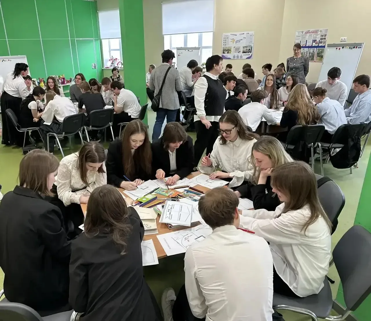 🚀 100 баллов для Победы: как это было  30 апреля 2026 года в МБОУ ЦО №1 прошла масштабная акция «100