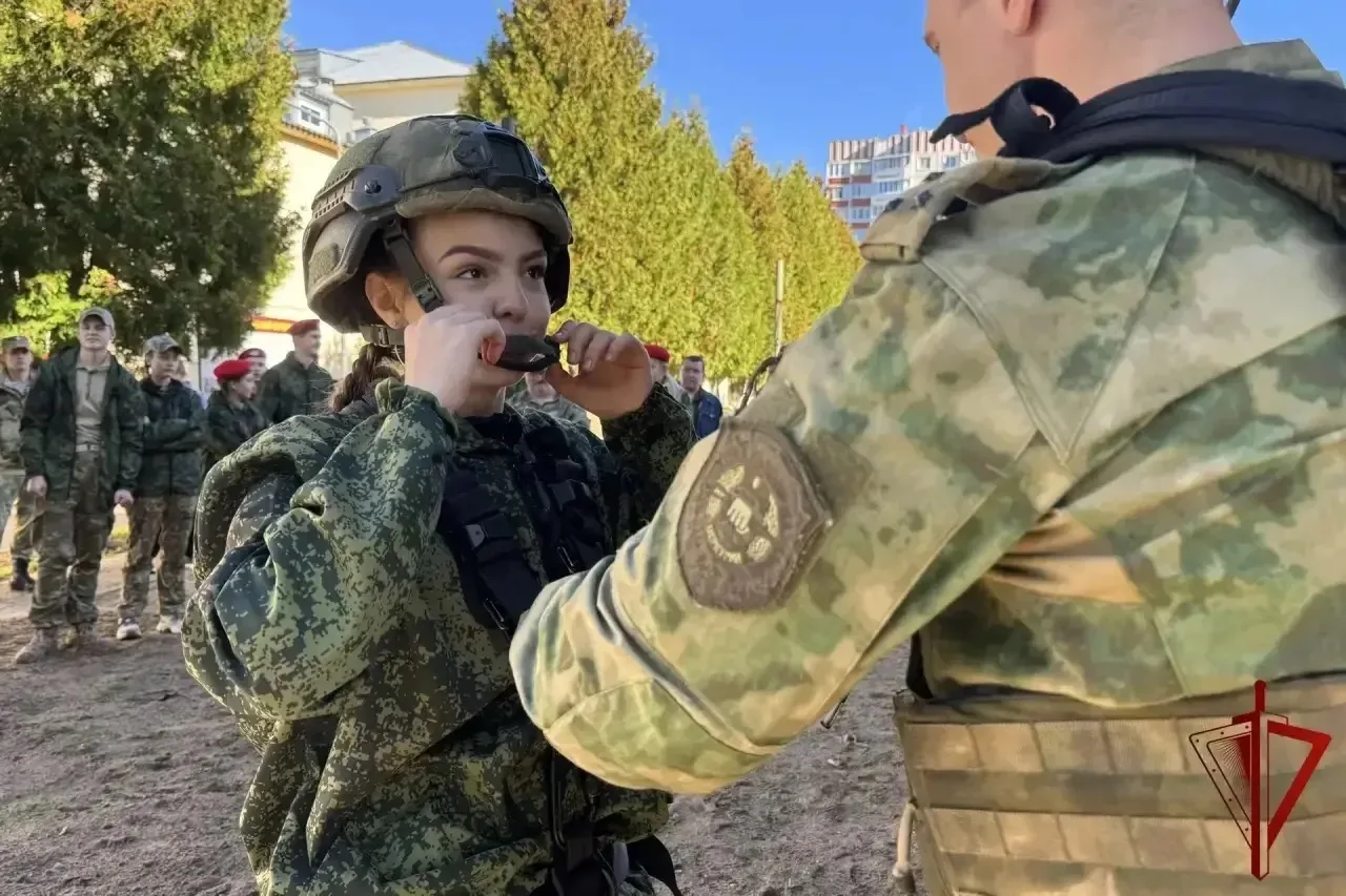Традиции служения Отечеству формируют характер, учат ответственности и дают прочную опо...