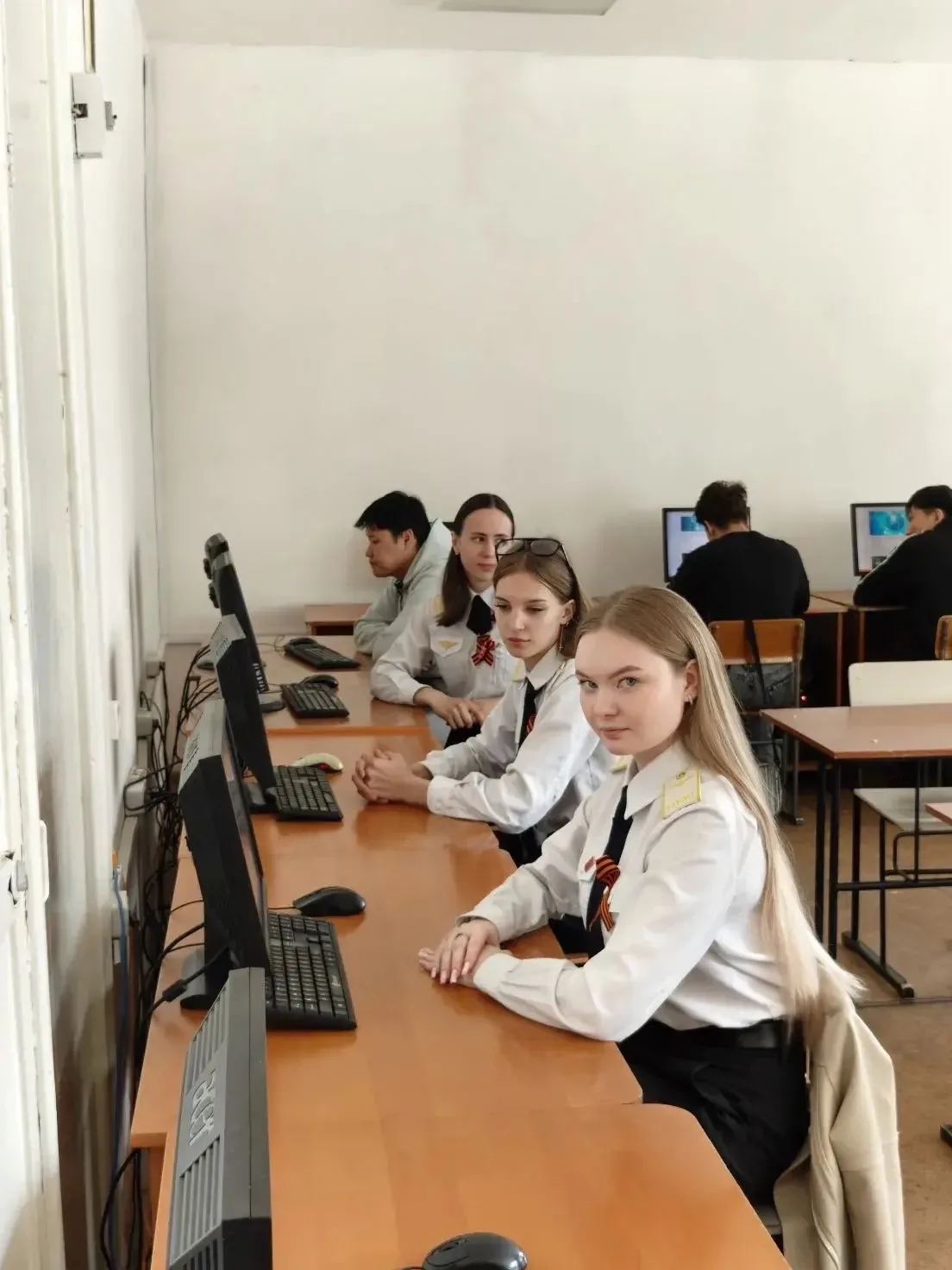 🚀🔧 14 мая — «Шаг в профессию»: наши ТС в строю! 🎓🏅  14 мая студенты специальности ТС приняли участие