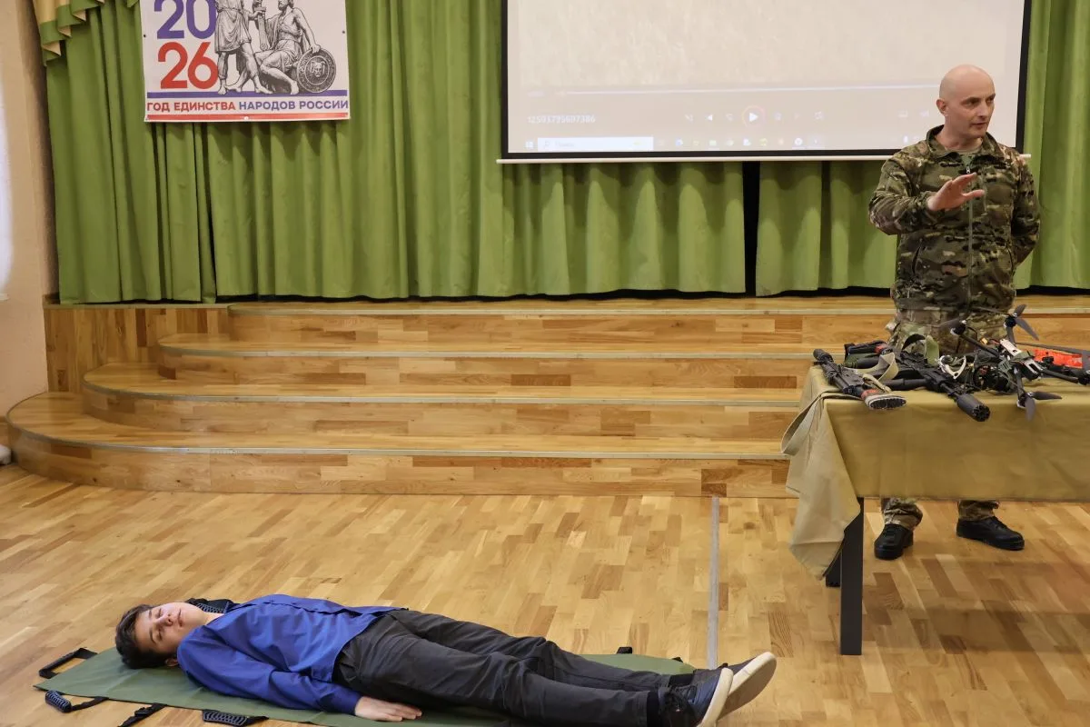 🇷🇺 Урок мужества: встреча с героями нашего времени  Сегодня в нашей школе прошло особенное событие. 