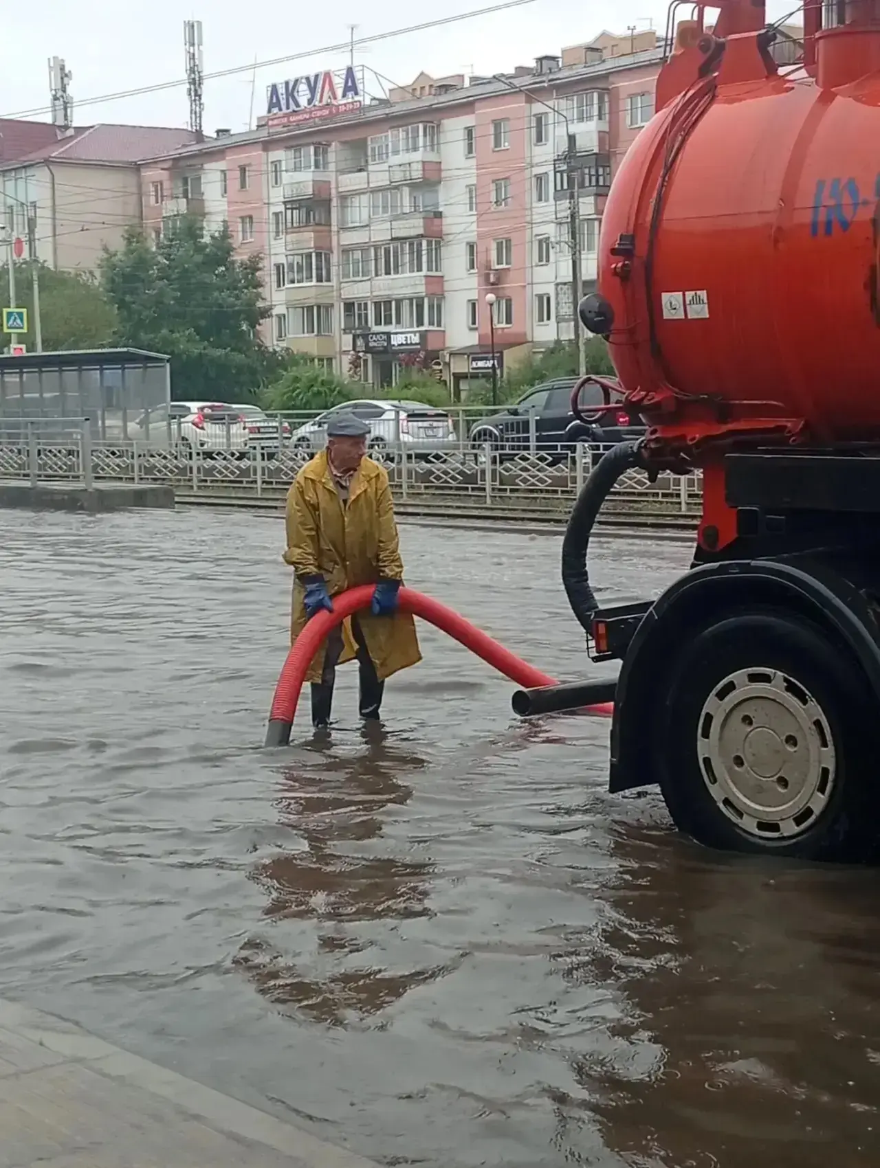 💧 В Улан-Удэ откачивают лужи