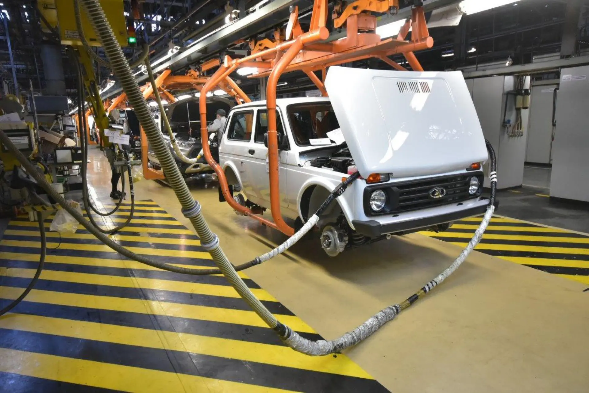 🚙🔥 АвтоВАЗ тихо провернул апгрейд, который может изменить судьбу Niva. И никто это толком не заметил