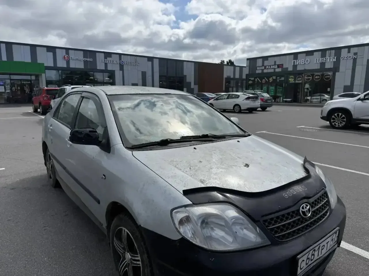 Toyota Corolla Рест.
1.6 МКПП 2005 год

Двигатель и коробка ок 
Салон чистый 
Кузов живой 
По докуме