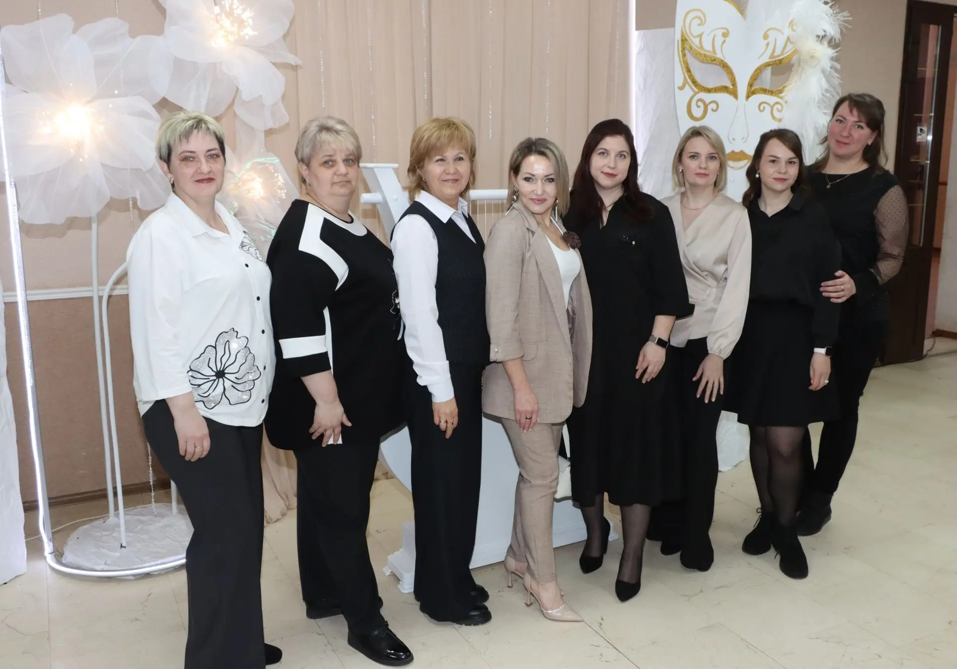 26 марта в Лотошинском Доме культуры прошел торжественный вечер, посвященный Дню работн...
