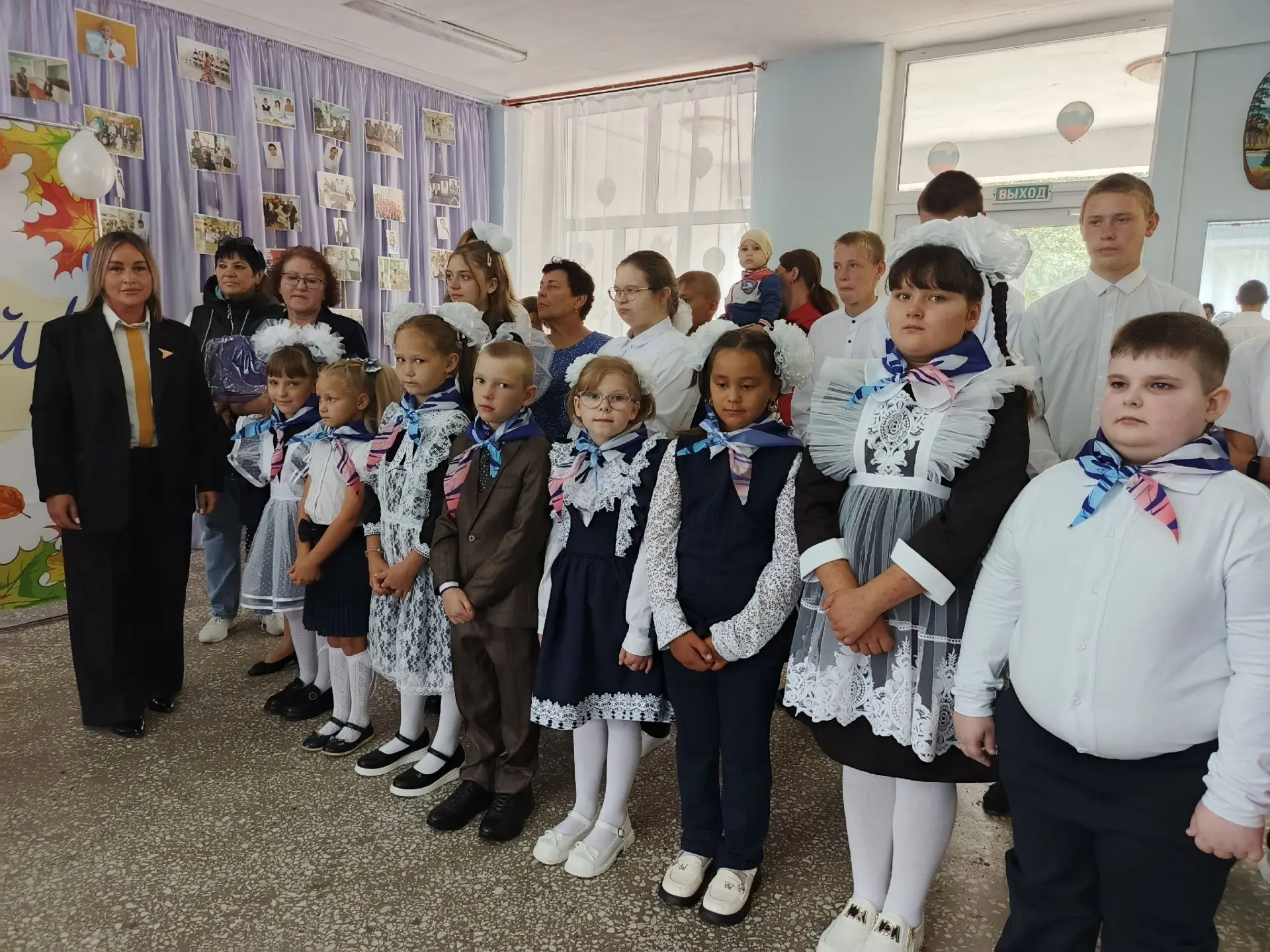 Сегодня на торжественной линейке состоялось посвящение второклассников в «Орлята России...