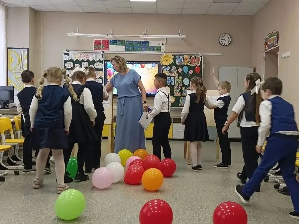 Прощание с первым классом.