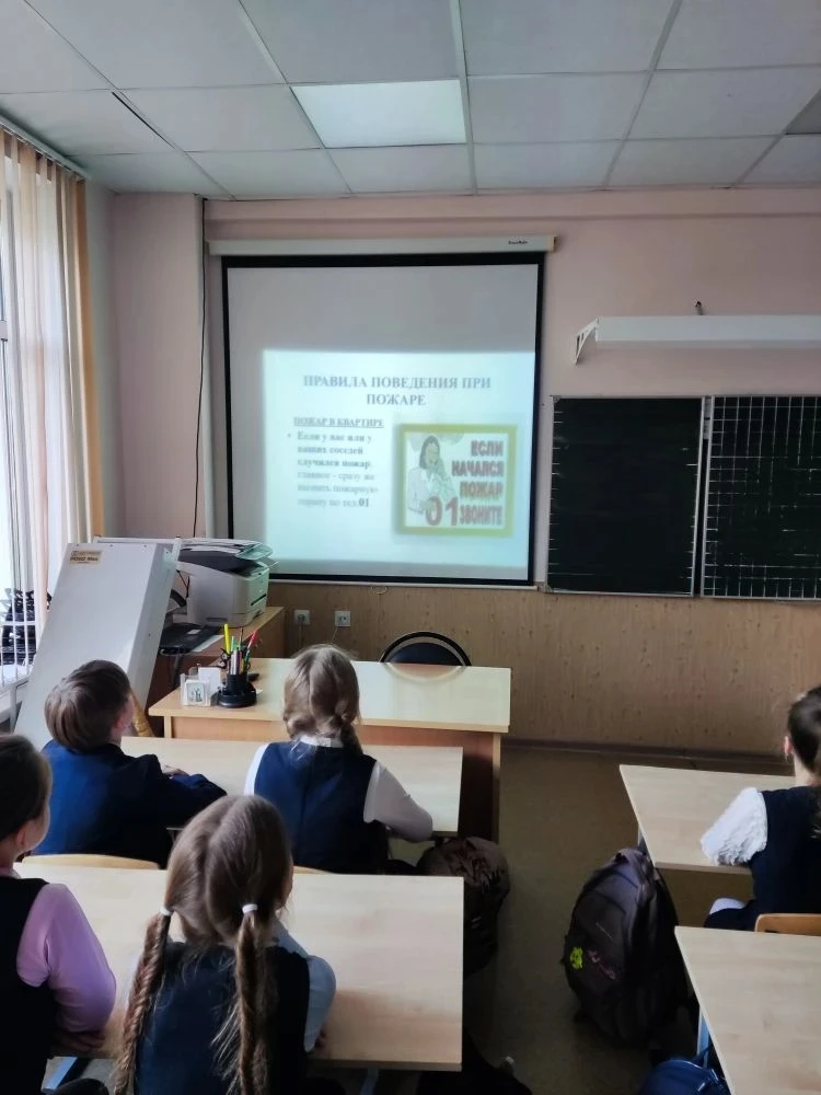 🧭 В лицее прошли профилактические беседы о безопасности обучающихся🧭  💬В преддверии летнего периода 