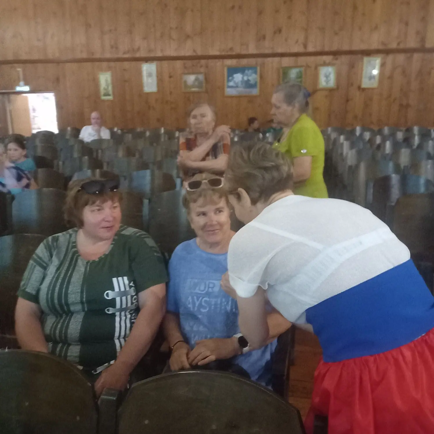 Символ единства: в Ужанихе прошла акция «Наш Триколор»

Перед началом праздничного концерта, посвящё