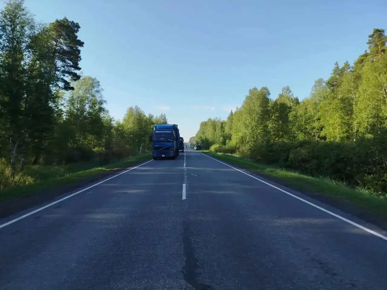 Трагедия произошла около пяти часов утра на 101-м километре федеральной автодороги  Курган-Тюмень  в