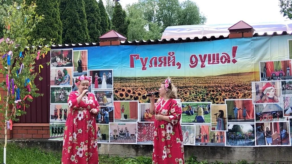 🌳🌳🌳Праздничная программа "Гуляй, душа!" ко дню деревни Барановка прошла в праздник Т...