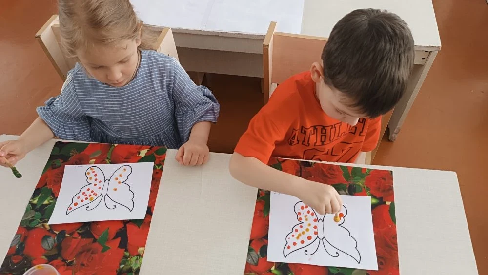 Волшебство красок: Рисуем бабочек! 🦋✨