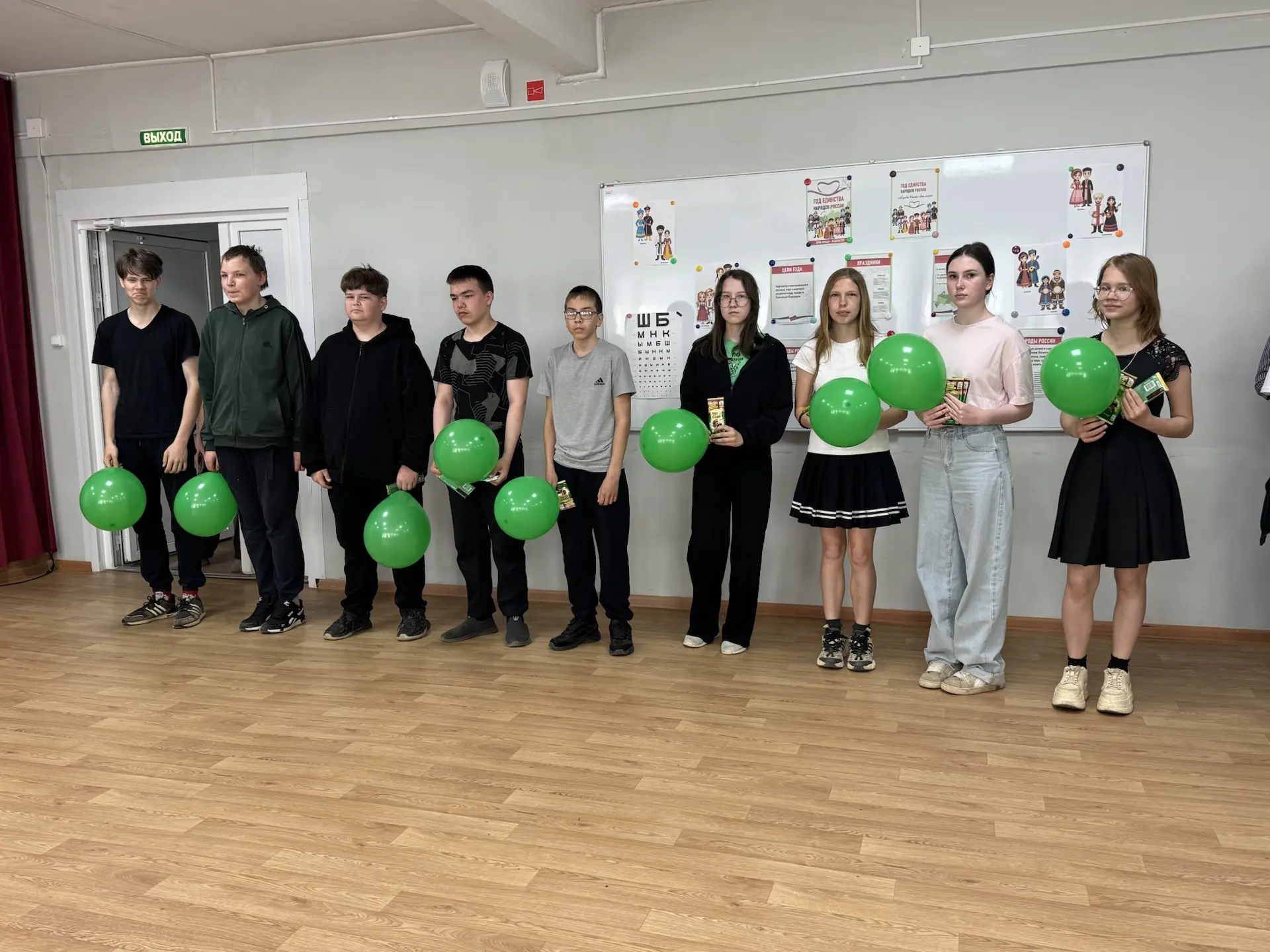 _____НЕДЕЛЯ ВЫПУСКНИКА____

Цвет настроения - зелёный 💚

🍃 Зелёный цвет — один из самых многогранн