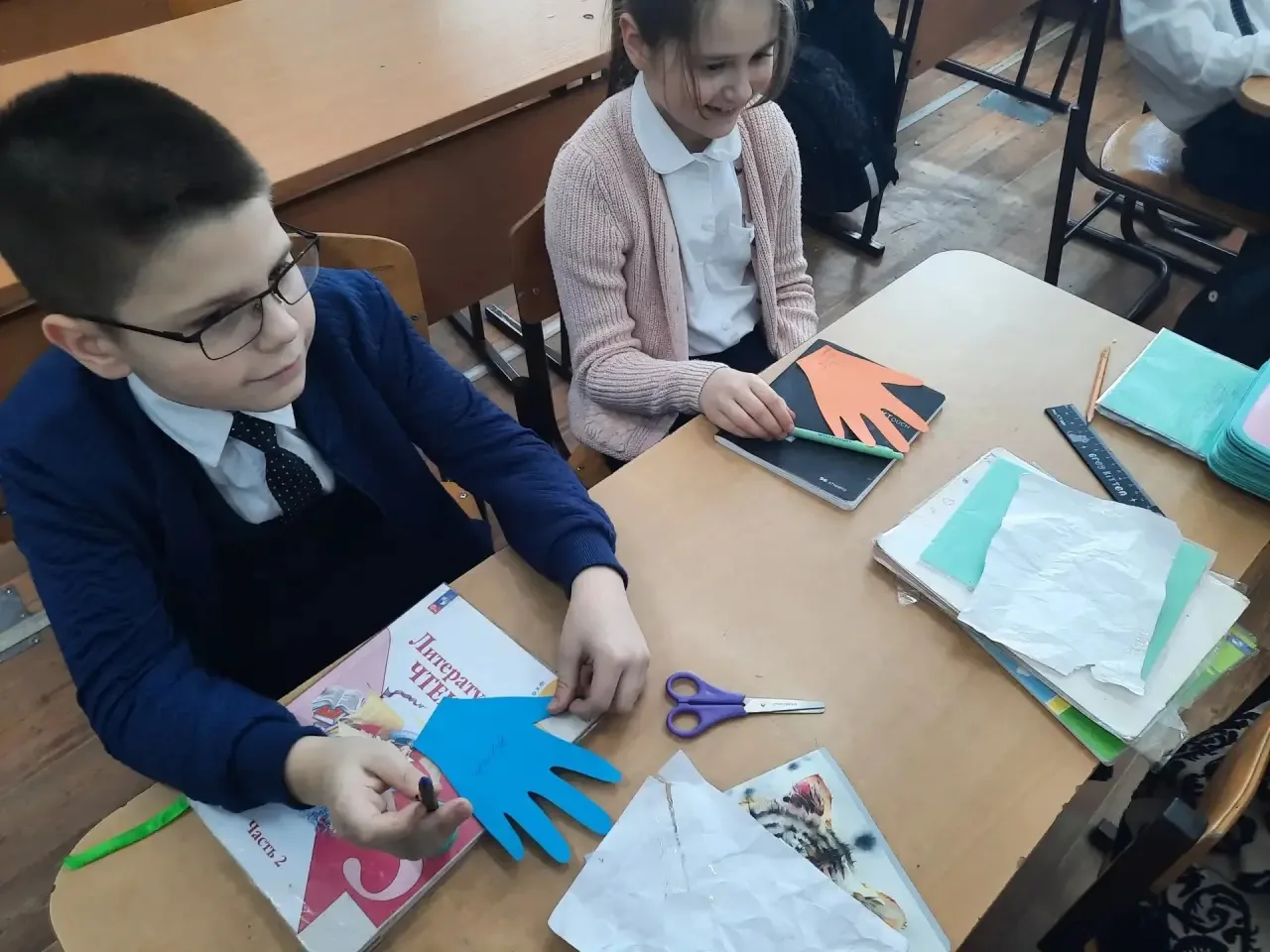 12 февраля в 3 В классе психолог Михайлова Л. И. провела классный час на тему " Границы. Чувства. Вы