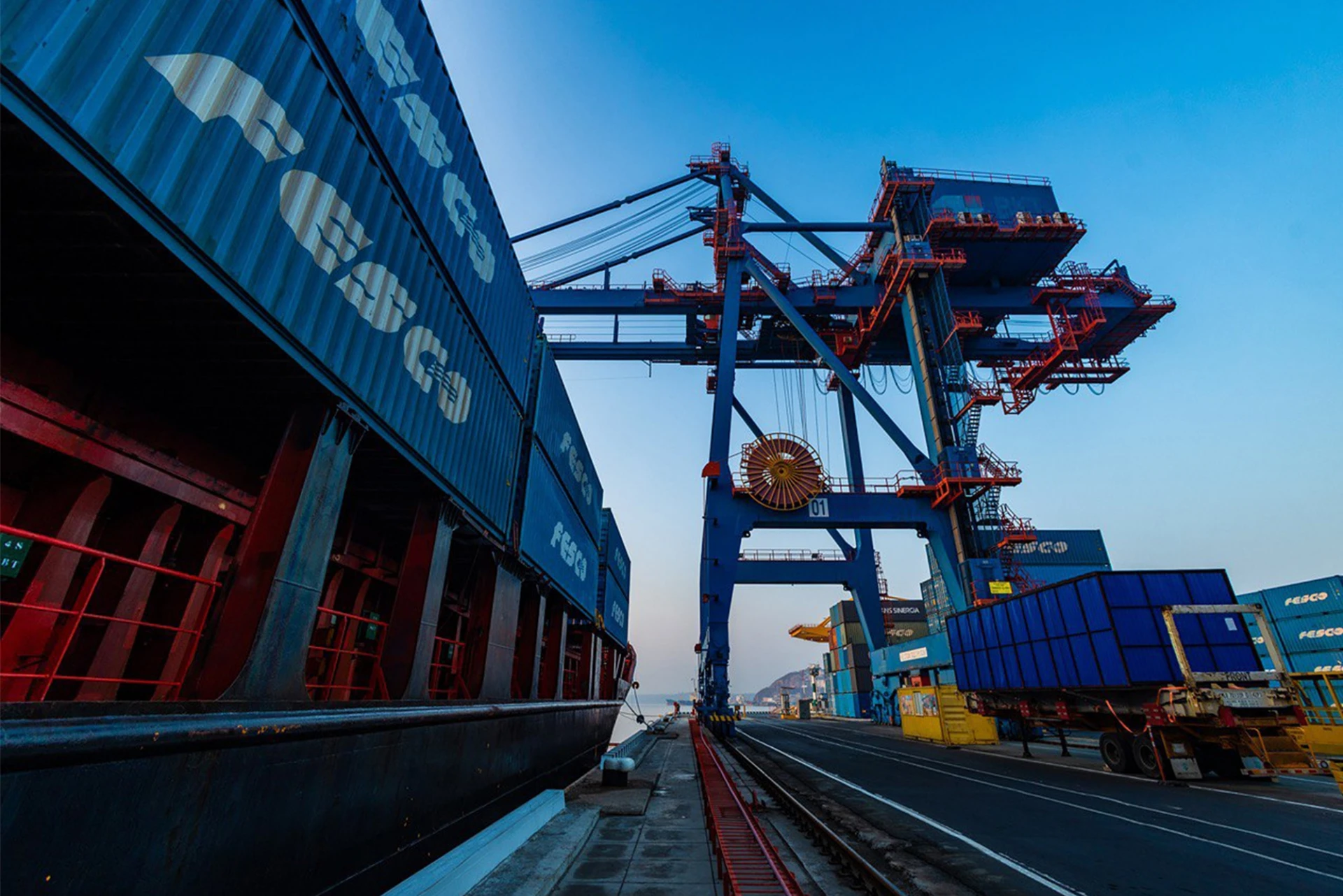 🛳 Контейнерный терминал FESCO в Калининграде более чем удвоил оборот в этом году. Объя...