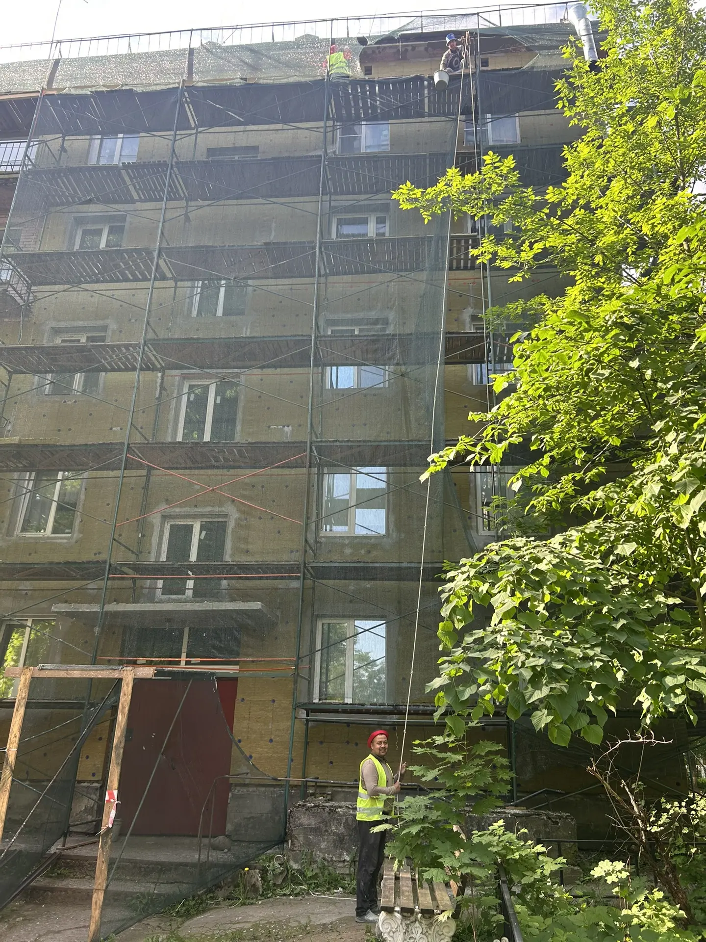 🏠 Победы, 9: работы идут с опережением графика

Завтра подрядчик начинает укладывать утеплитель с о