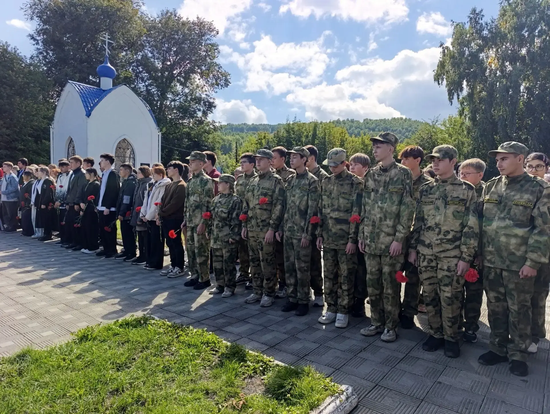 Сегодня в Майме состоялся траурный митинг, посвященный Дню солидарности в борьбе с терр...
