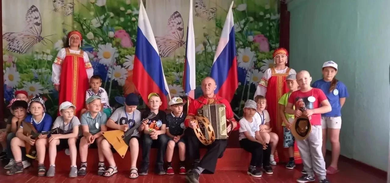 🇷🇺✨Мастерская трёх дел в Скадовском округе: Умелец, Музыкант, Эрудит 

Для орлят Приморской школы 